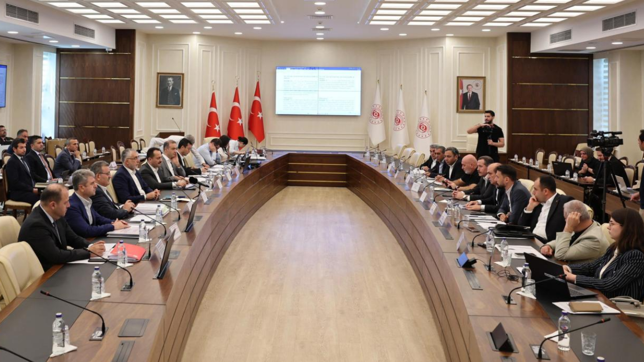 Zam Teklifi Güncellendi Memur Ve Emeklinin Yeni Maaş Tablosu Belli Oldu