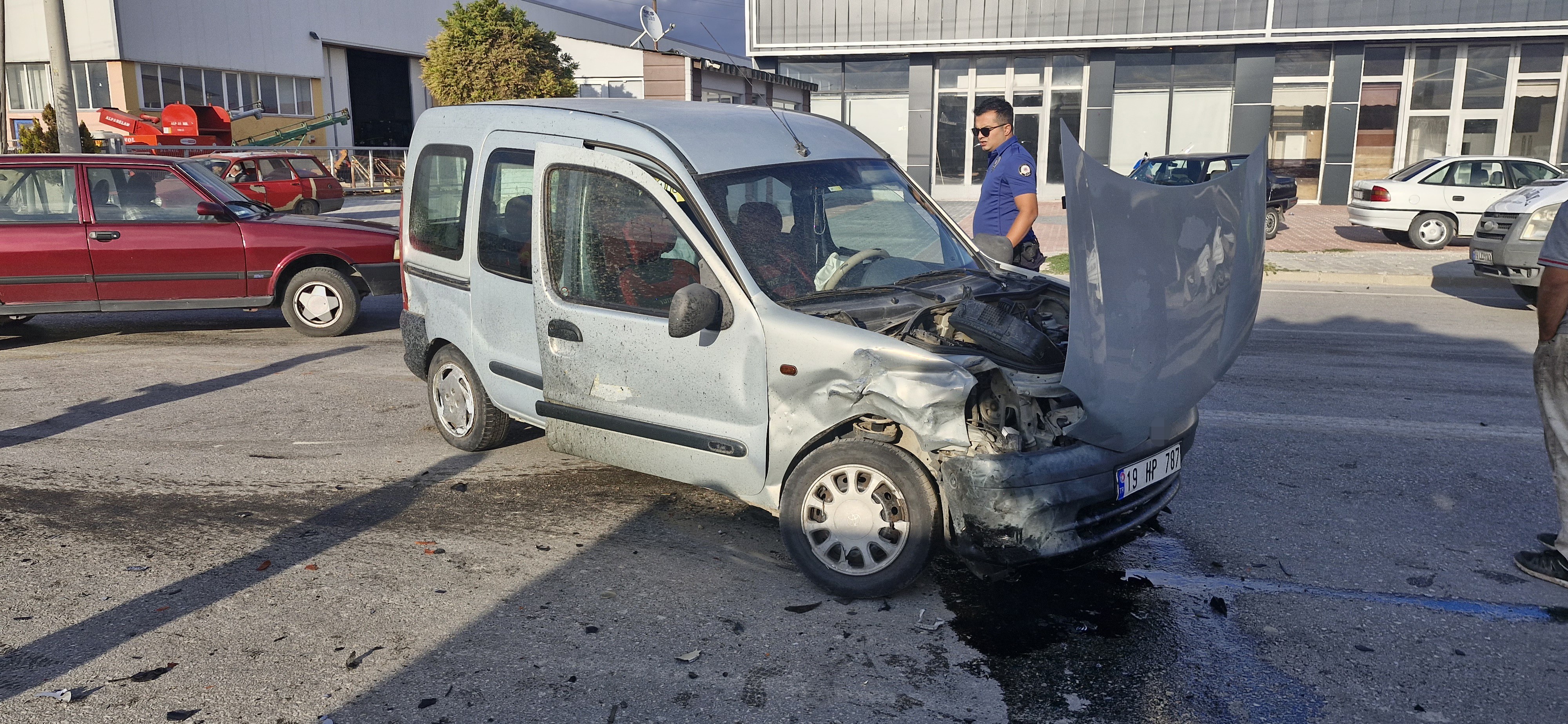 Çorum’un Alaca ilçesinde trafik kazası: 3 yaralı-1