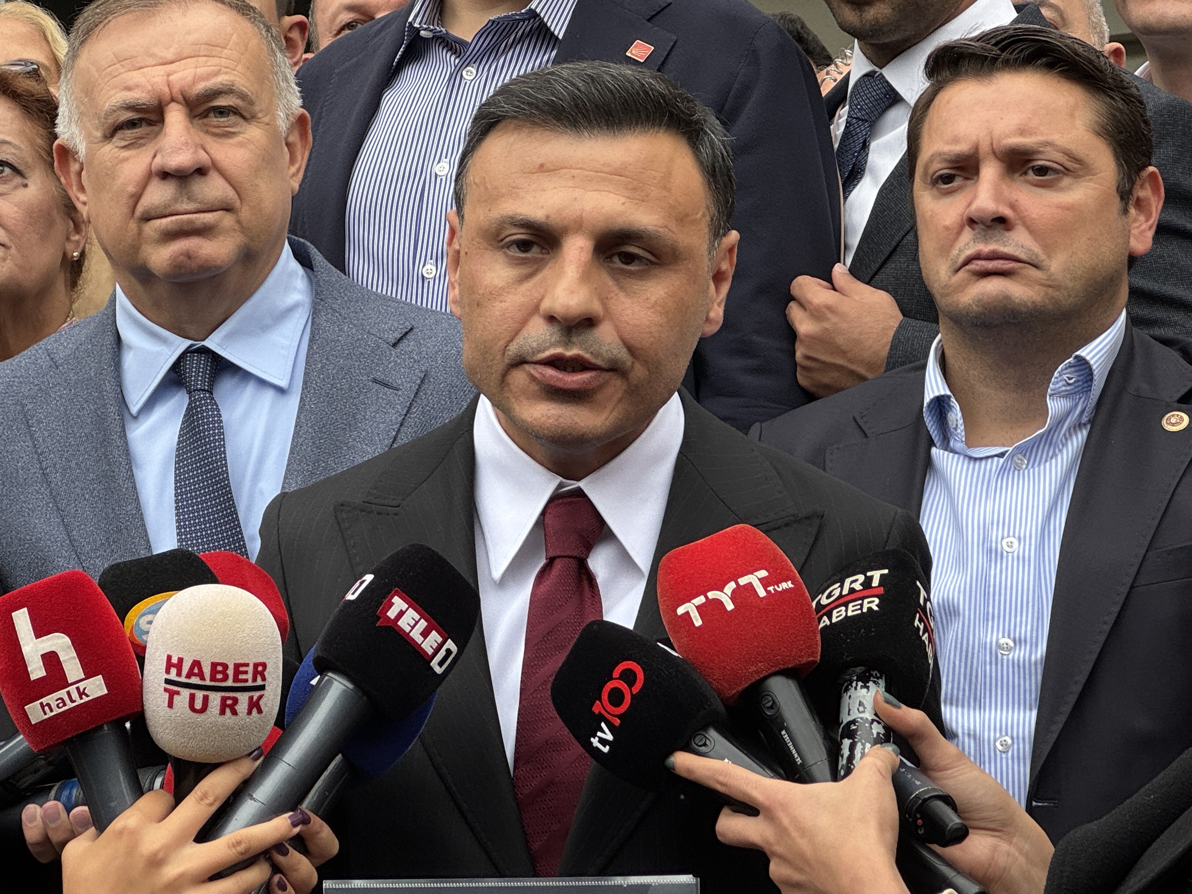 chp istanbul il başkanı Özgür Çelik mazbatasına kavuştu-1