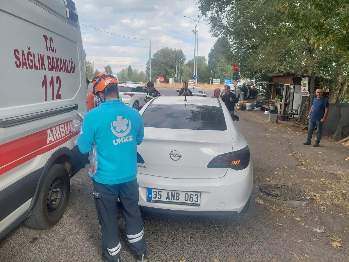 Bingöl’de kavşakta kaza: 5 yaralı-2