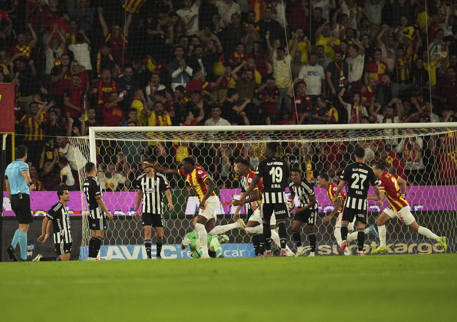 Beşiktaş Gözgöz1