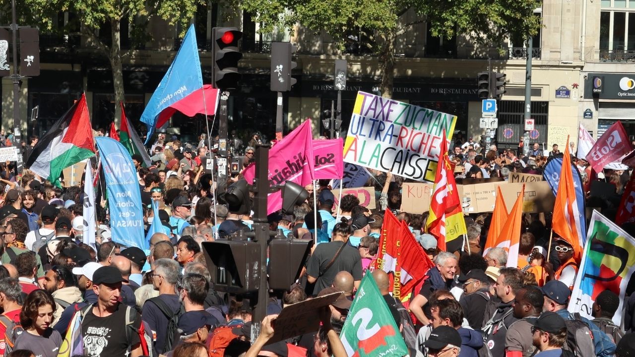 Fransa’da Protestolar Büyüyor 110 Gözaltı (1)