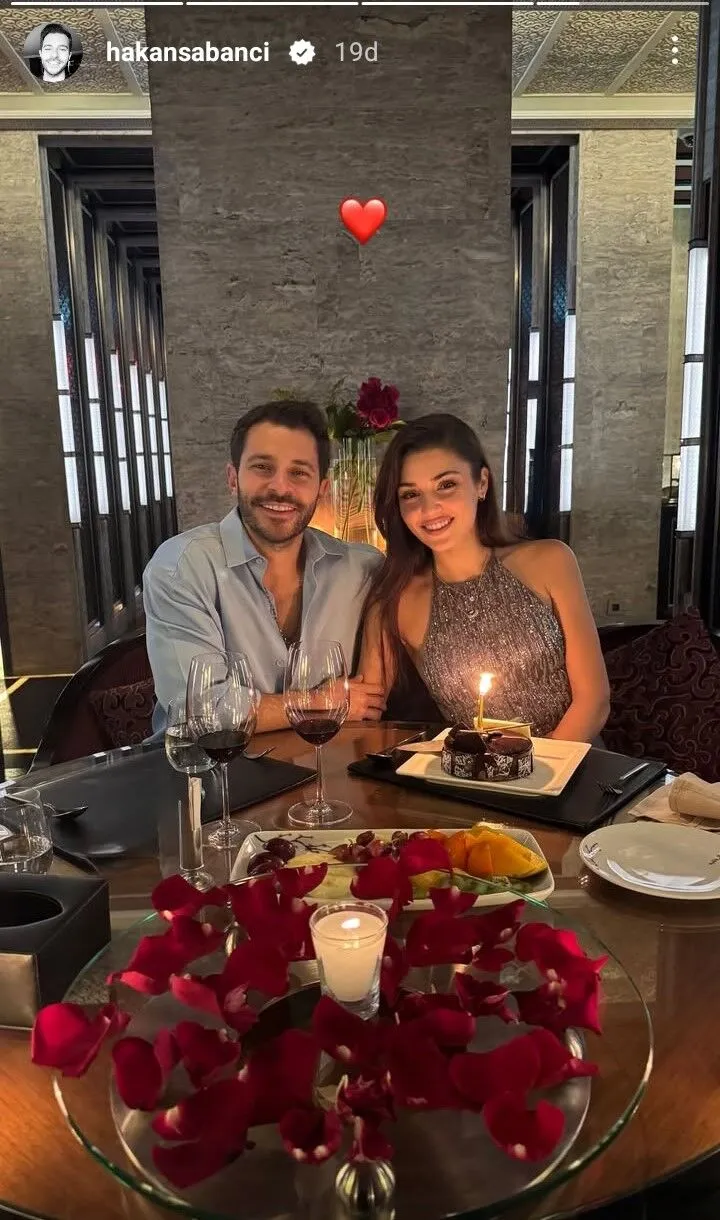 Hande Erçel Ile Ayrılan Hakan Sabancı’dan Açıklama! 1