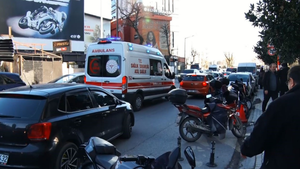 İstanbul’da Ambulans Uyarıları Artık Sürücülerin Radyosundan Verilecek