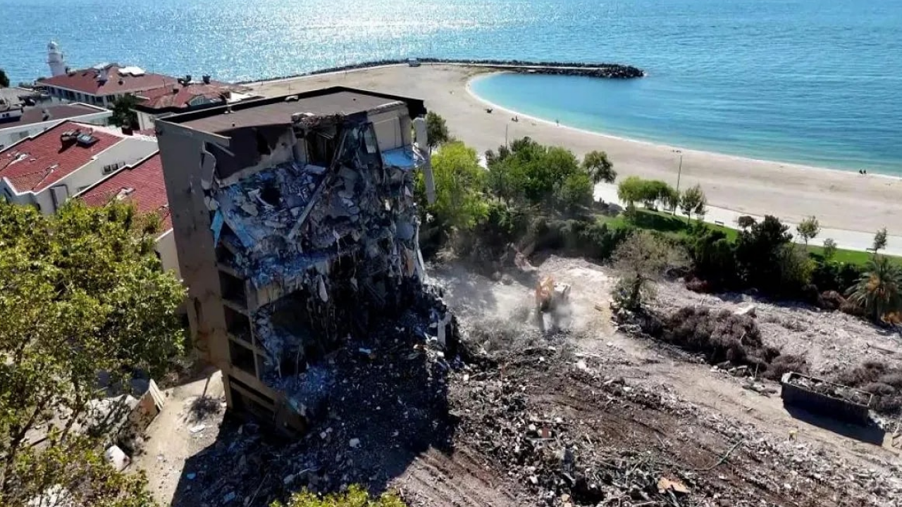İstanbul’daki 66 Yıllık Tarihi Çınar Otel Artık Yok