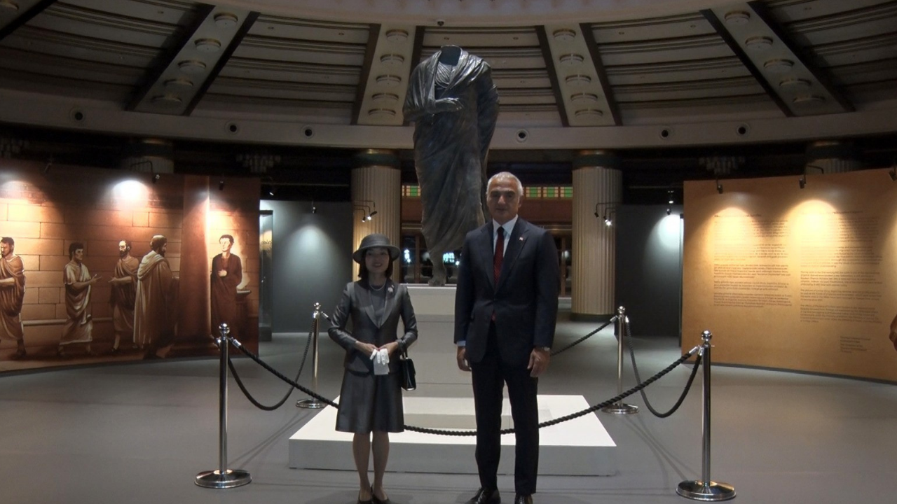 Japonya Prensesi Ankara’ya Geldi Elindeki Detay Dikkat Çekti (1)
