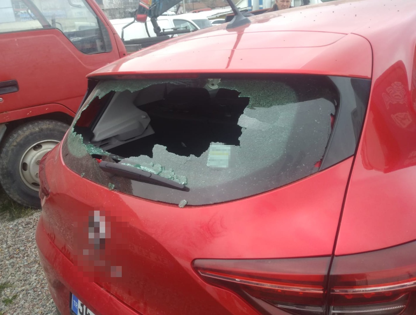 Gebze’de kırmızı ışık infazında firari şüpheliler tutuklandı