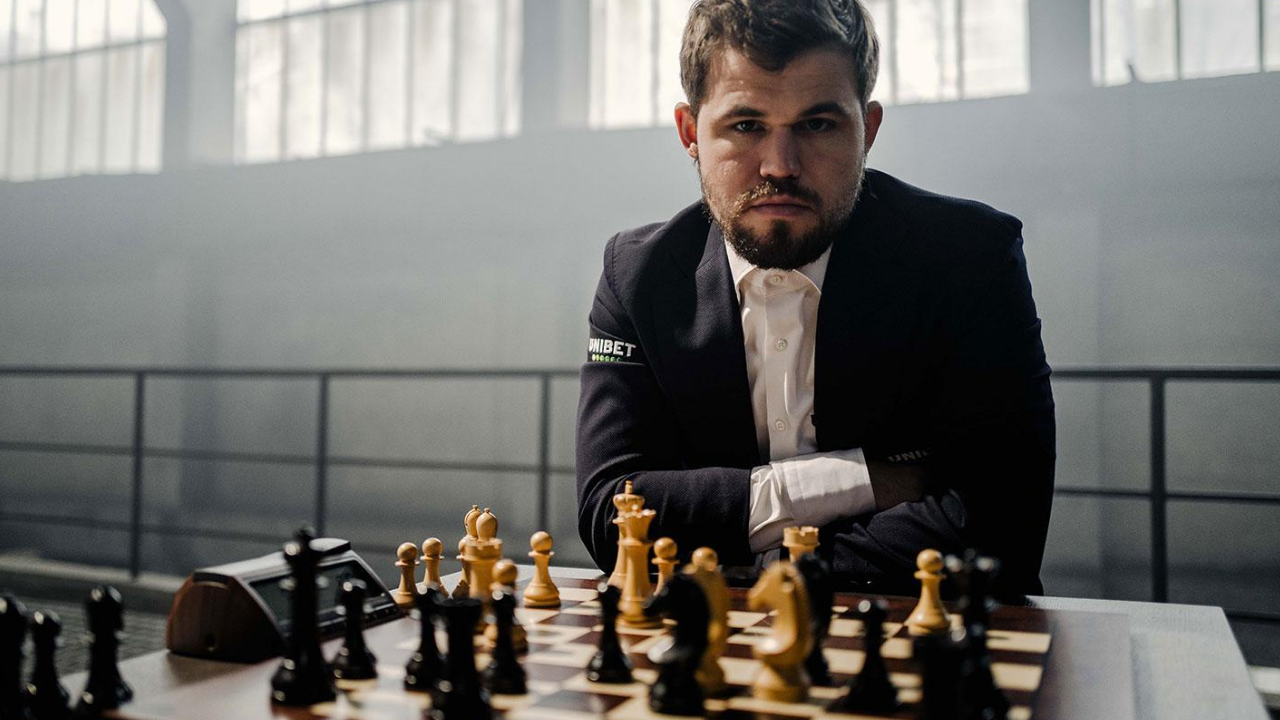 Magnus Carlsen’den Türk Satranç Yıldızı Erdoğmuş’a Övgü Dolu Sözler! (2)