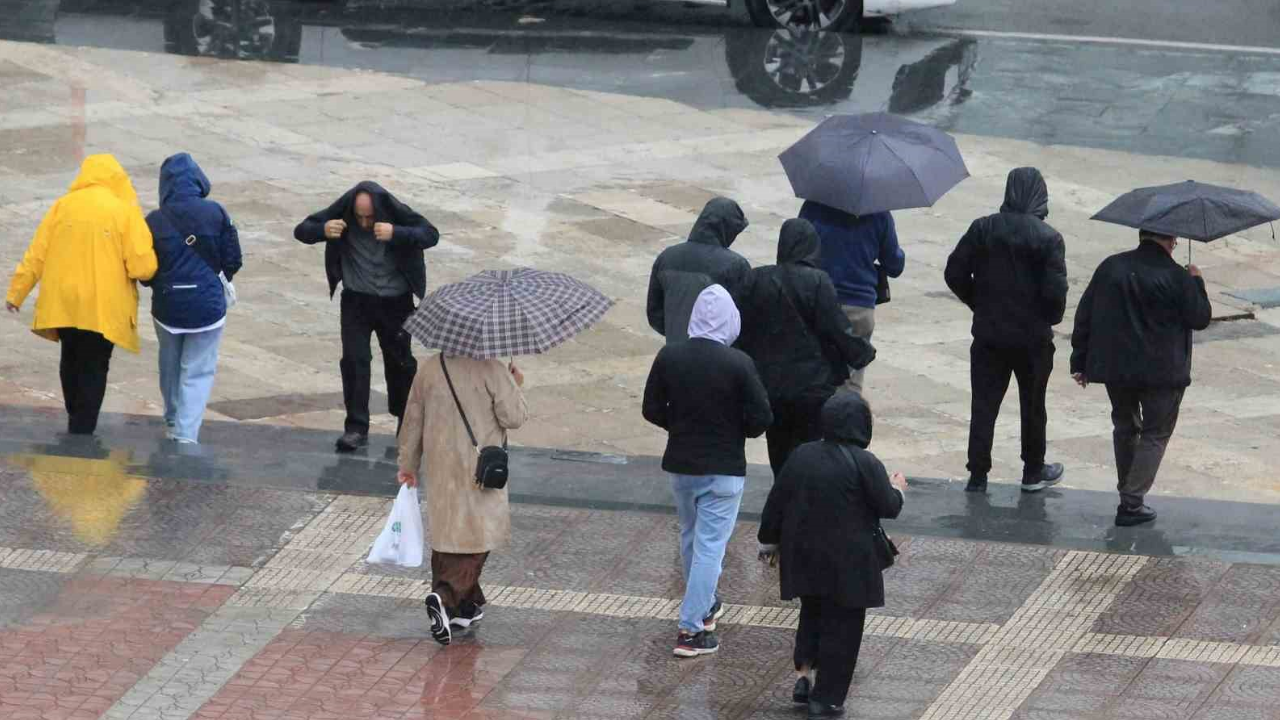 Meteoroloji’den 6 Bölge Için Kuvvetli Yağış Uyarısı Prof. Dr. Orhan Şen Tarih Verdi (2)
