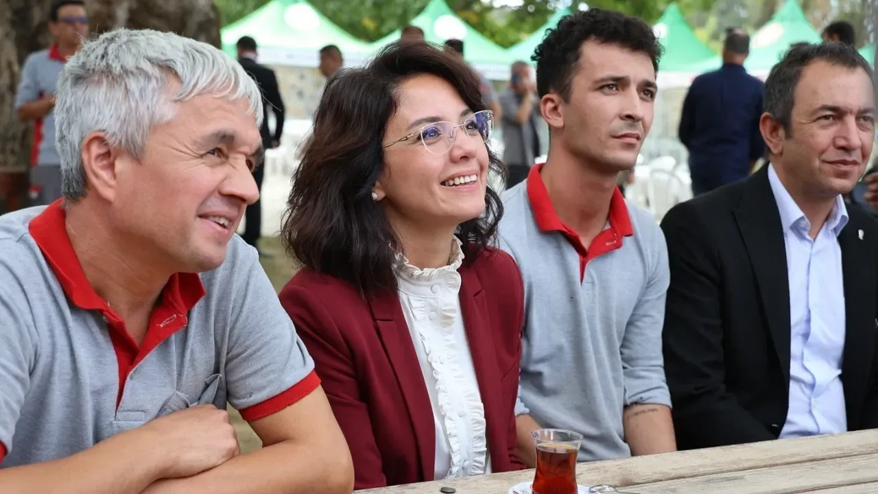 Muğla Menteşe Belediye Başkanı Gonca Köksal Aras Kimdir, Nereli Ve Kaç Yaşında (2)