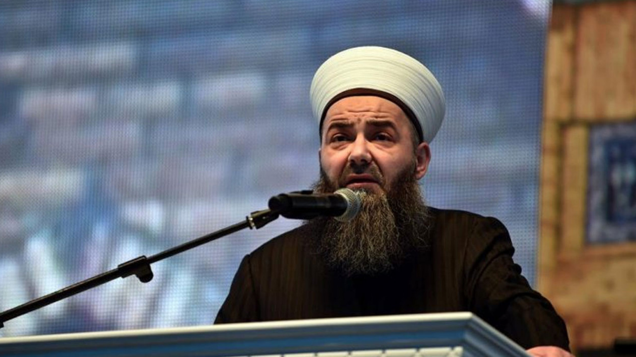 Sisi Lakaplı Seyhan Soylu’dan Cübbeli Ahmet Hoca’ya Ilan I Aşk