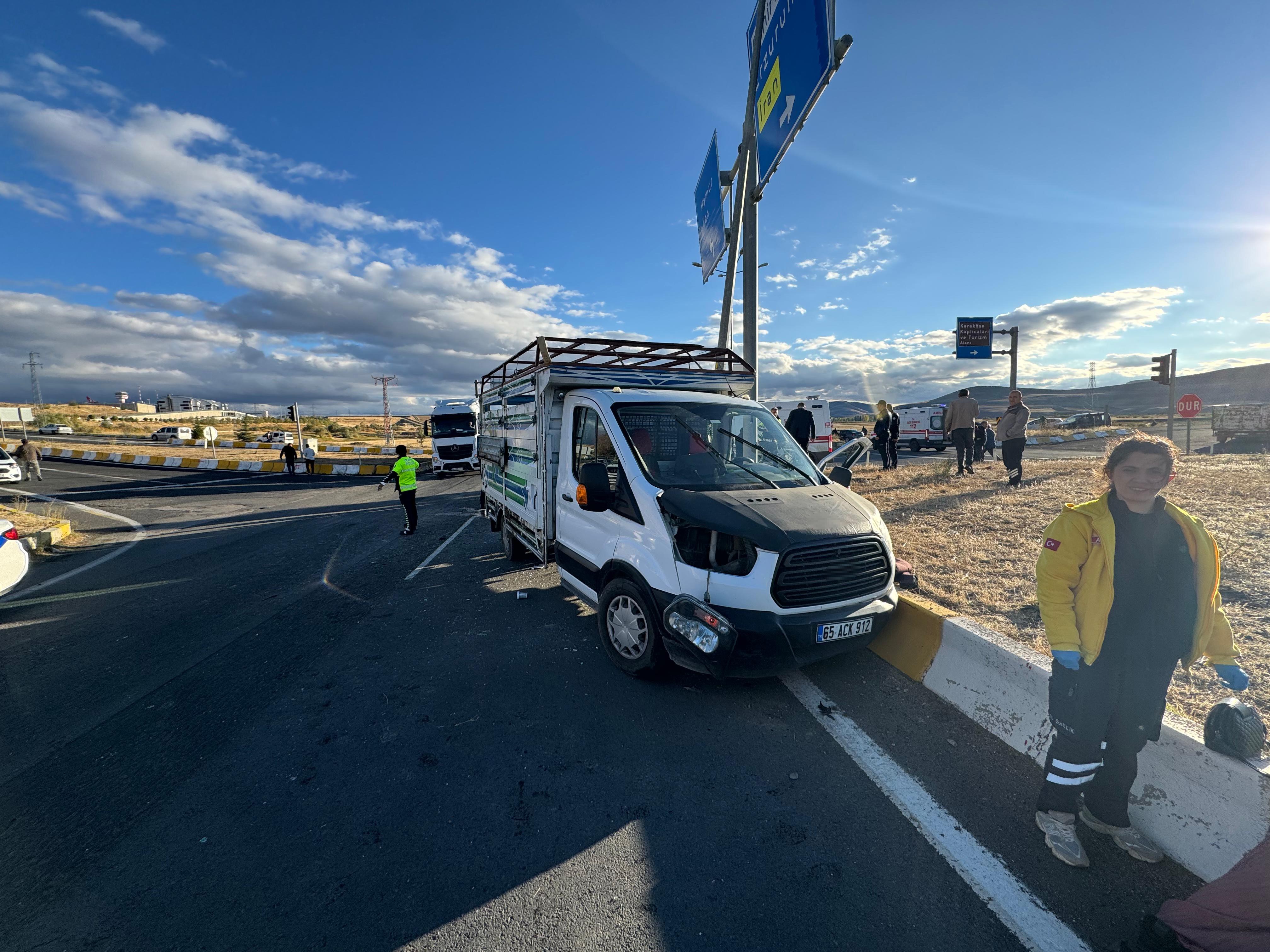 Ağrı’da ambulans kazası: 2’si ağır 7 yaralı-2