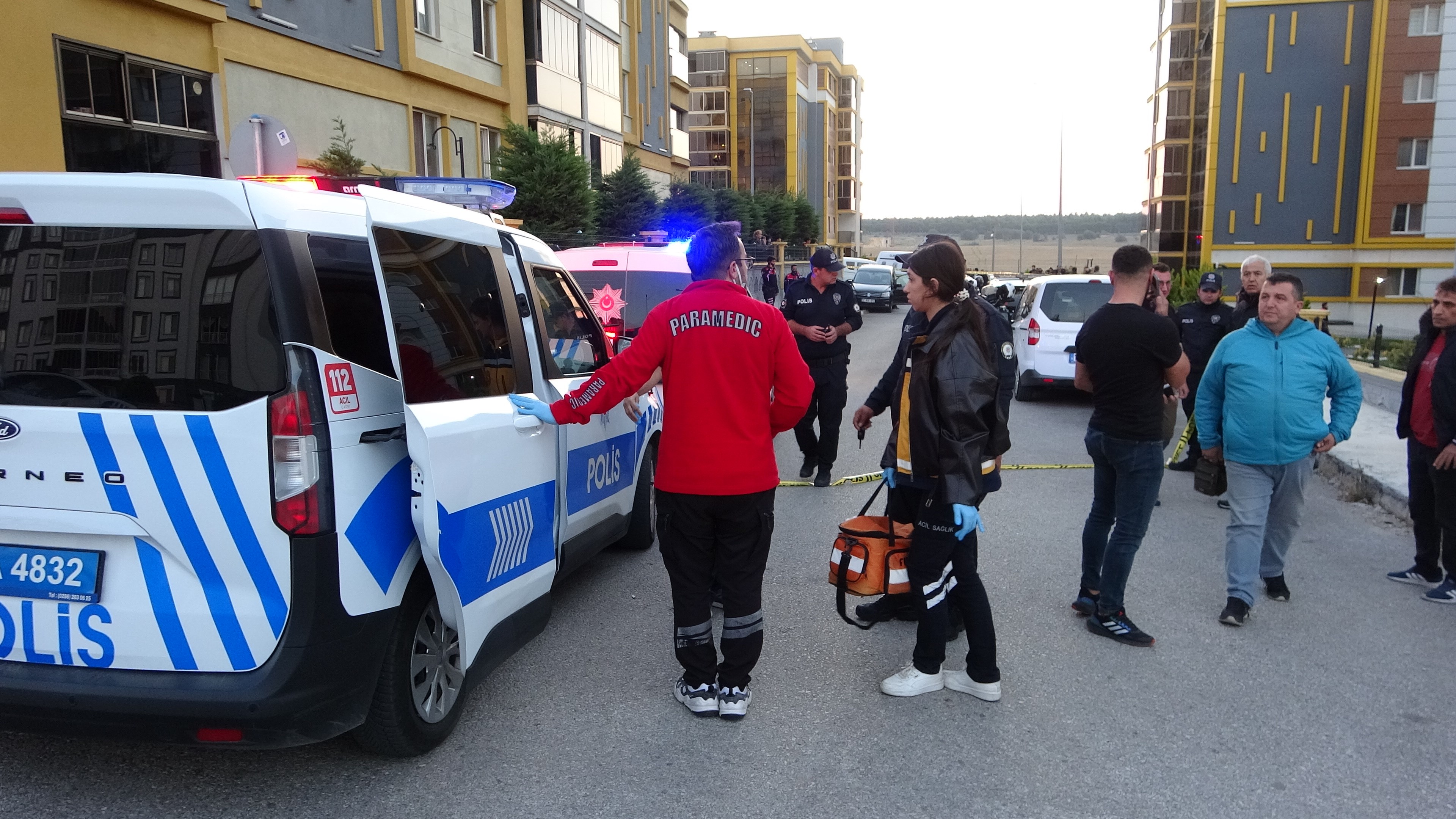 Çocukları kavga etti, astsubaylar birbirine girdi: 1 ölü-1