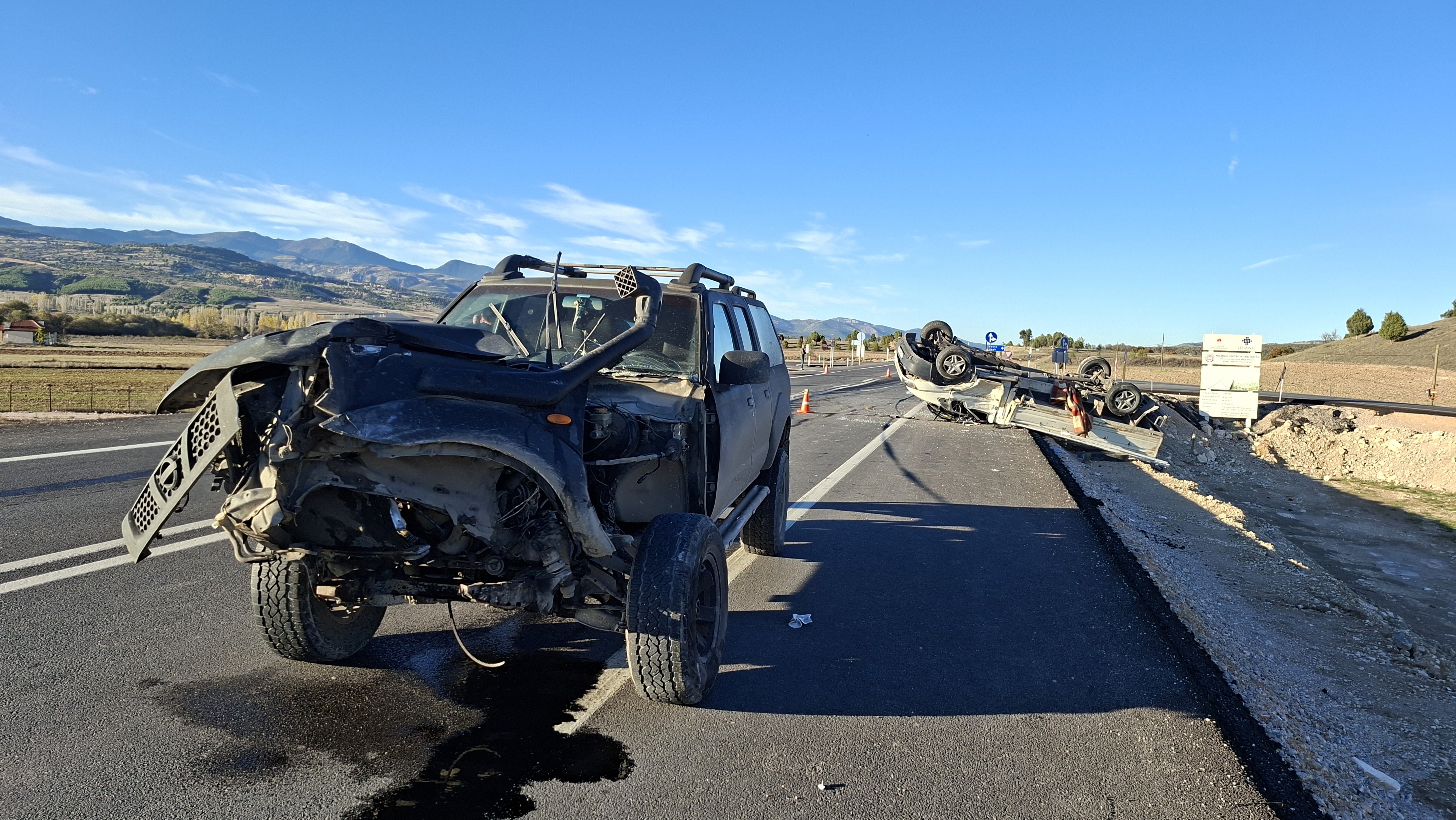 Kütahya’da kamyonet ile arazi aracı çarpıştı: 4 yaralı