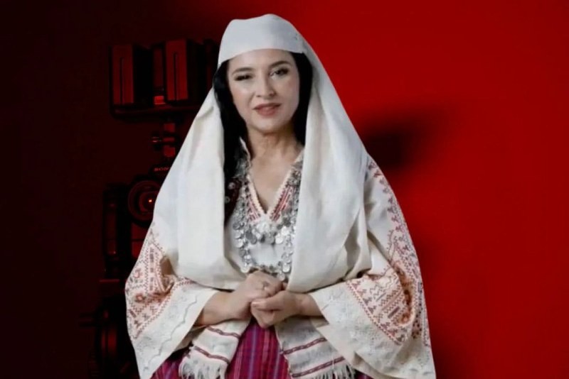 Arnavutluk'un Yapay Zeka Bakanı 83 Çocuğa Hamile! 3