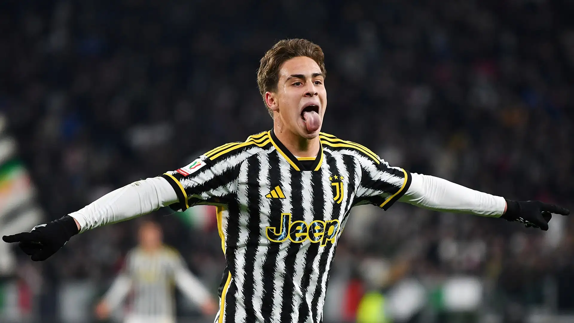 Juventus’un genç yıldızı Kenan Yıldız, 10 numaralı formayla parlamaya devam ederken, Platini’den “ortada oynamalı” yorumu geldi.
