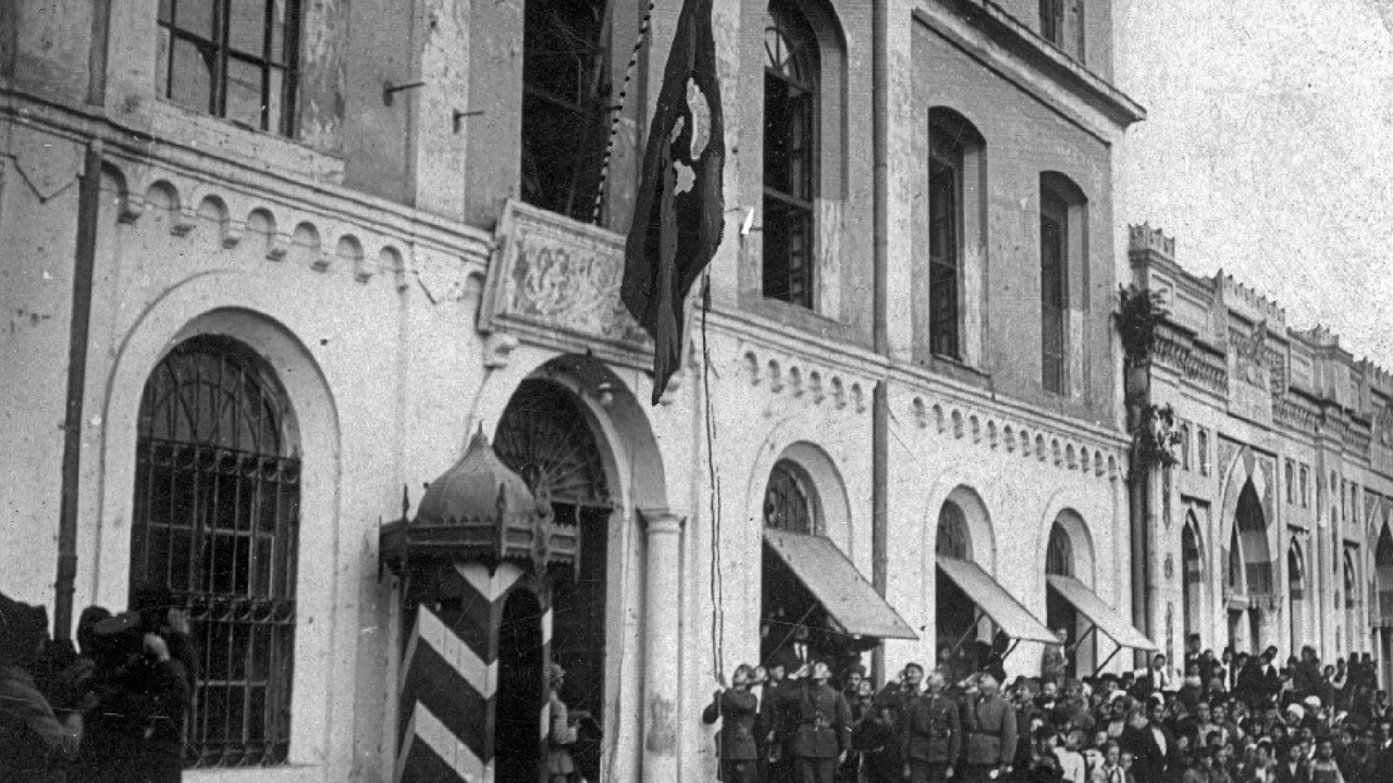 Geldikleri Gibi Gittiler İstanbul’un Kurtuluşu 102 Yaşında