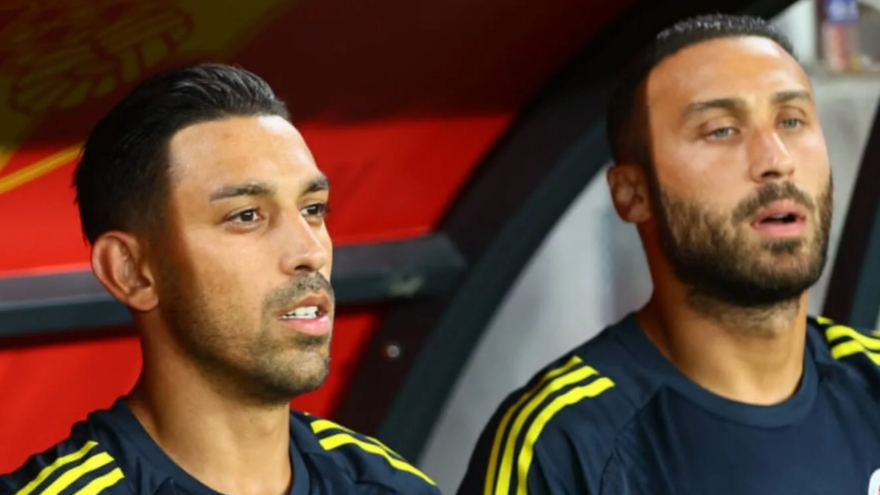 İrfan Can Kahveci Ve Cenk Tosun Fenerbahçe'de Kadro Dışı Kaldı!