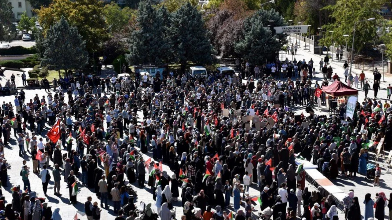 İstanbul’dan Kars’a, Van’dan İzmir’e Gazze İçin On Binler Sokağa Döküldü (5)