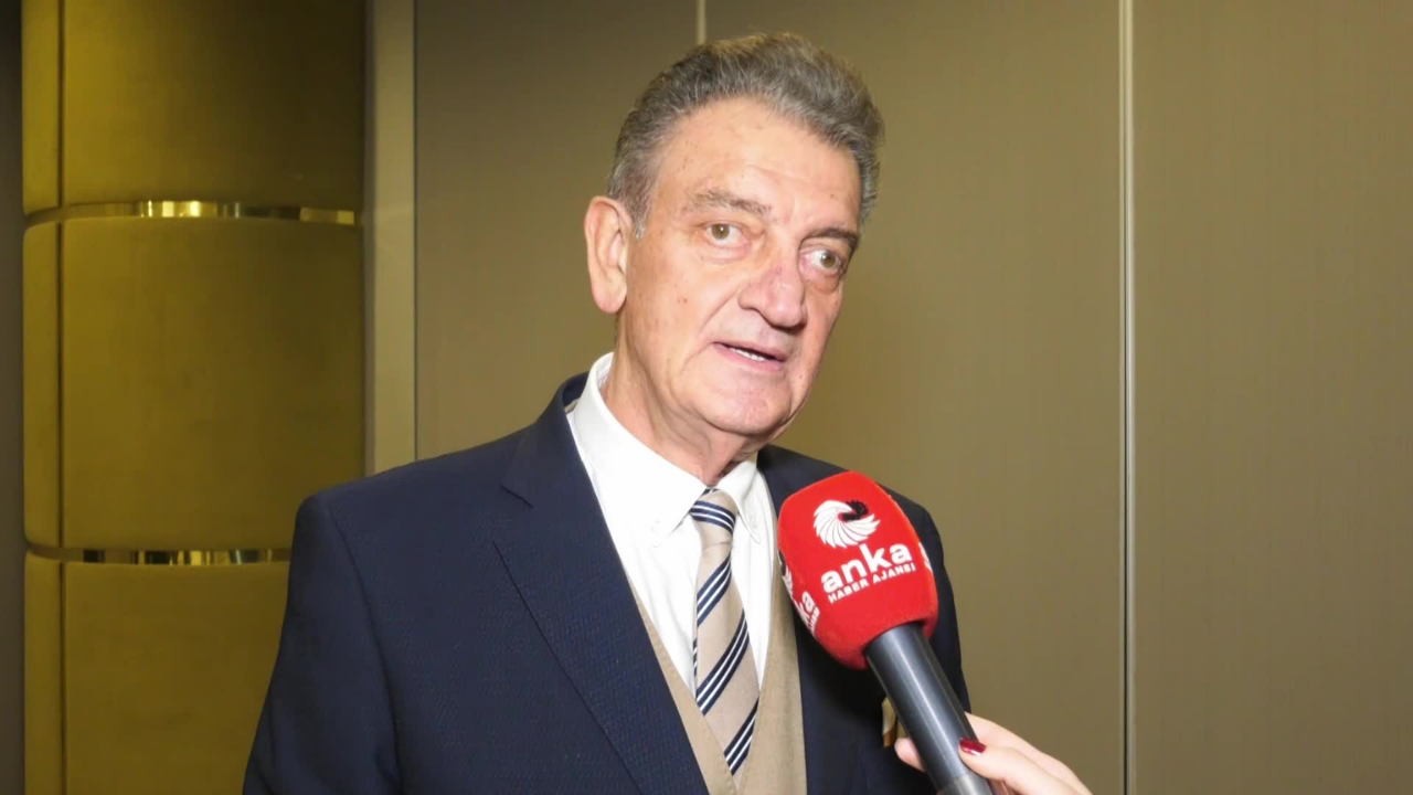 İzmir’de 10 Kasım’ın Ara Tatile Alınmasına Sert Tepki (1)
