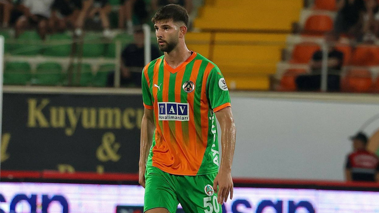 Mircea Lucescu, Ümit Akdağ’ı Romanya Milli Takımı’na Davet Etti (1)