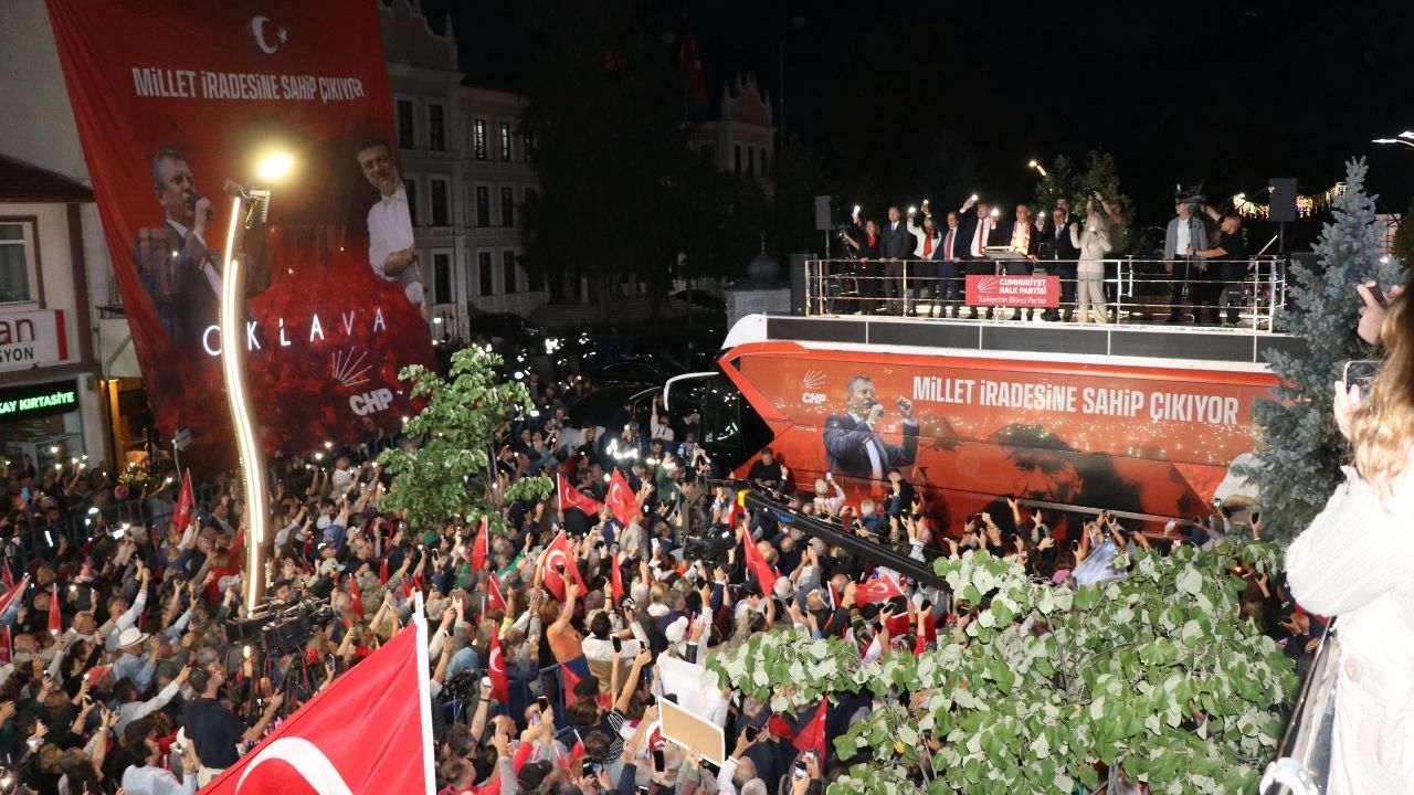 Özgür Özel Bir Tane Fakir Kalmayacak (3)