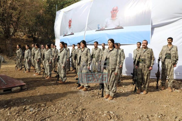 Pkk Türkiye'den Çekildiğini Açıkladı!1