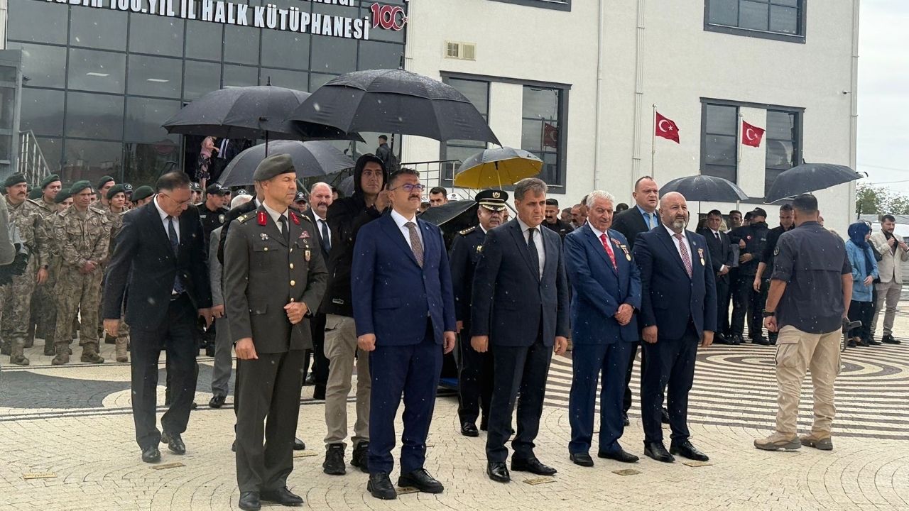 Vali Ile Ilgili Haber Yaptı O Gazeteci Gözaltına Alındı (1)