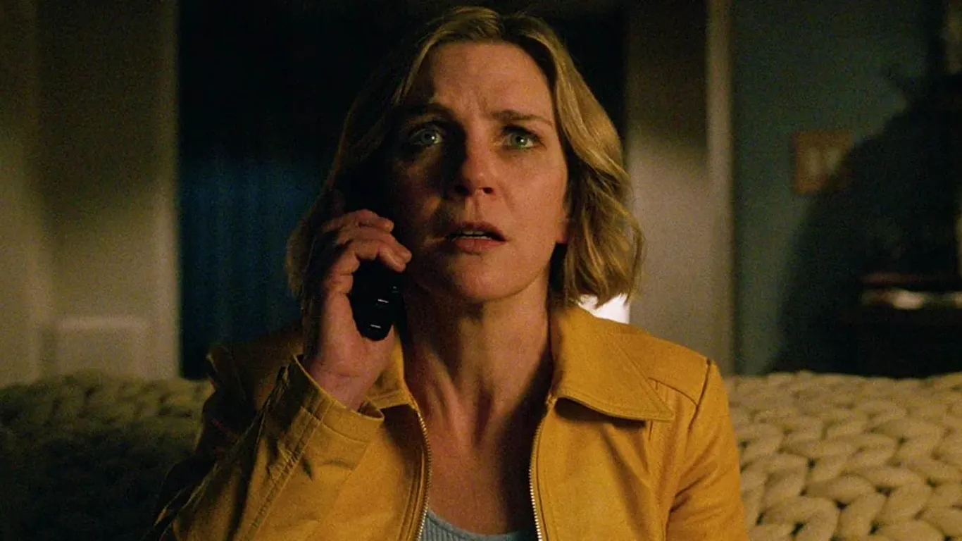 Dünyanın En Mutsuz İnsanı Sahnede: Pluribus