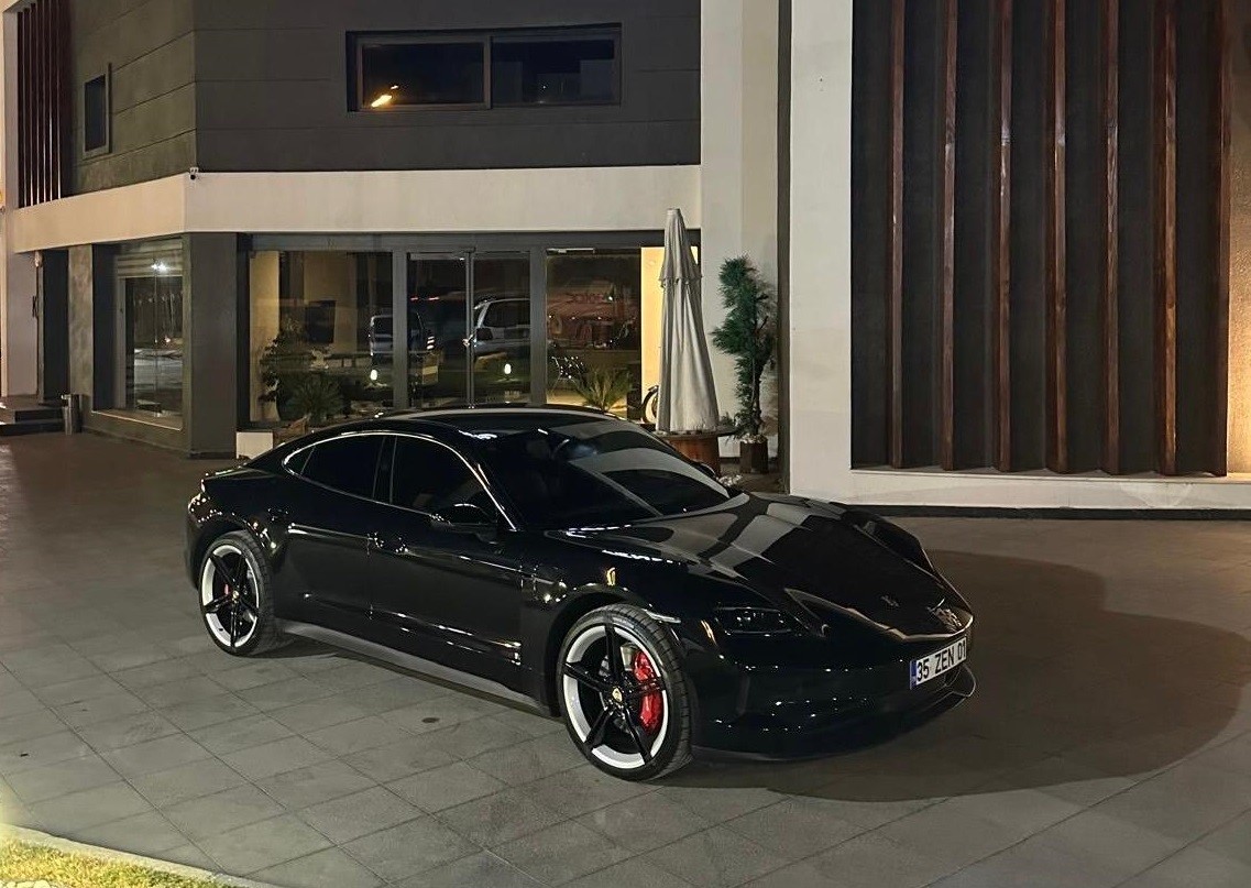 18 Milyonluk Porsche Alev Aldı: İş İnsanı Ölümden Döndü, Marka Şokta! 07