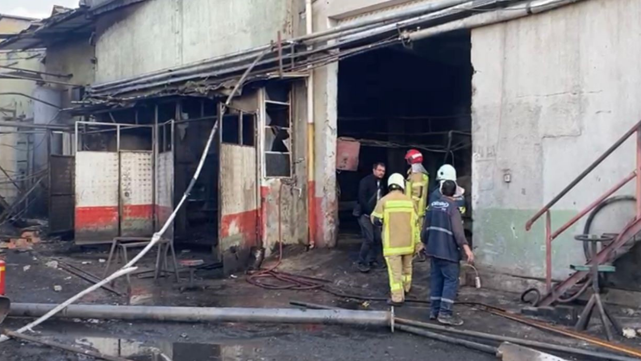 Afyonkarahisar’da Yağ Fabrikasında Patlama 1’I Ağır 10 Kişi Yaralandı (3)