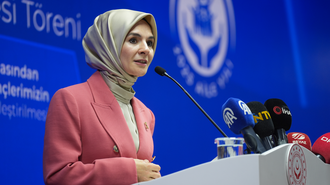 Bakan Göktaş’tan ‘’Kalabalık Yalnızlık’’ Uyarısı ‘’Hane Halkı Büyüklüğü Yüzde 3,11’E Gerilemiş Durumda’’ (3)