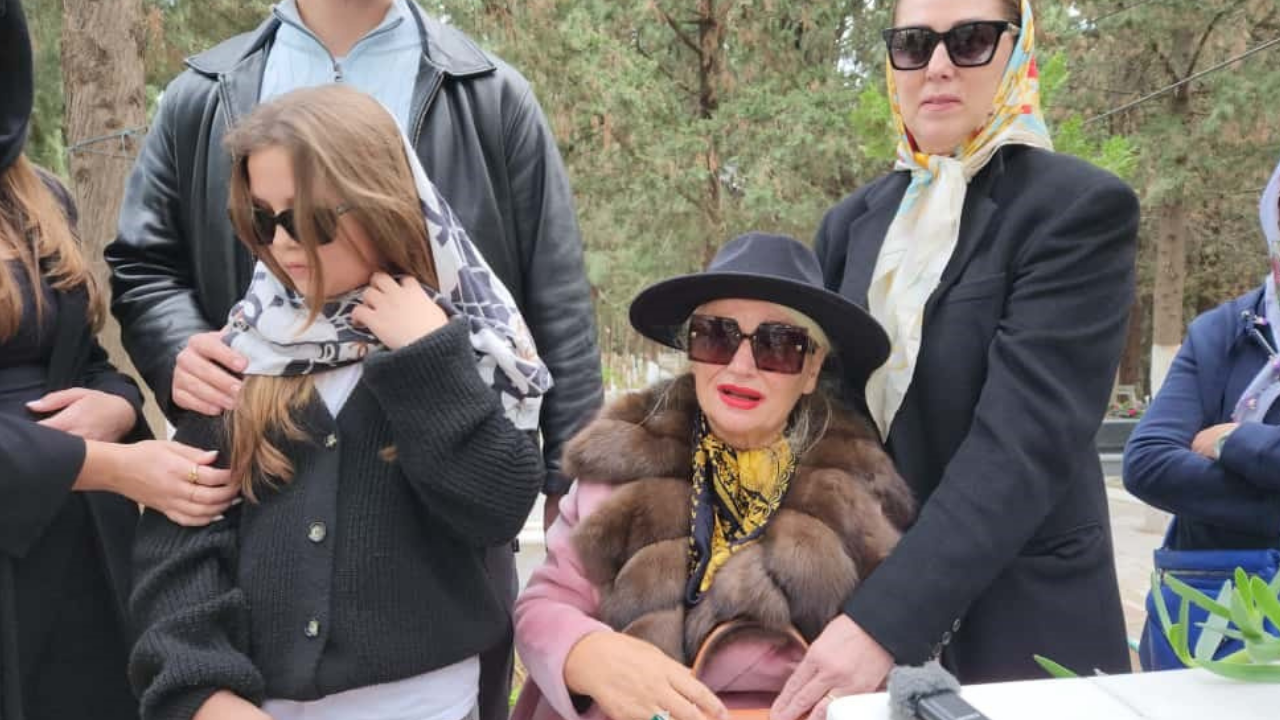 Banu Alkan, Kardeşi Osman Alkan’ı Gözyaşlarıyla Son Yolculuğuna Uğurladı (2)