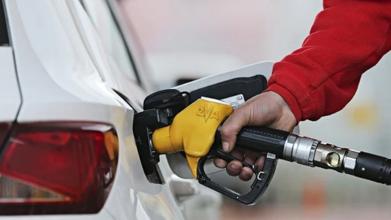 Dünyada Petrol Ucuzladı, Türkiye'de Benzin Ve Motorin Zam Şampiyonu Oldu! (1)
