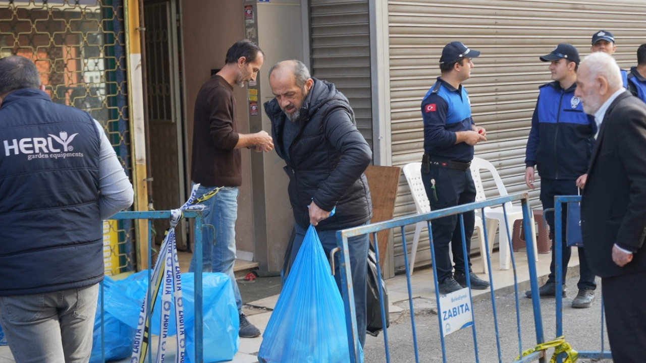 Gebze’deki Enkaz Faciasında Ailesini Kaybetti Dilara’ya Acı Haber Verildi (4)