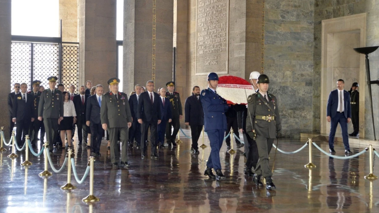 Kktc’nin Yeni Cumhurbaşkanı Tufan Erhürman, Anıtkabir’i Ziyaret Etti (1)