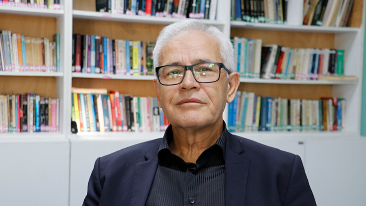 Lise Öğretmeni Tarkan'ın Okul Yıllarını Anlattı Gelecek Vaadeden Biriydi” (2)