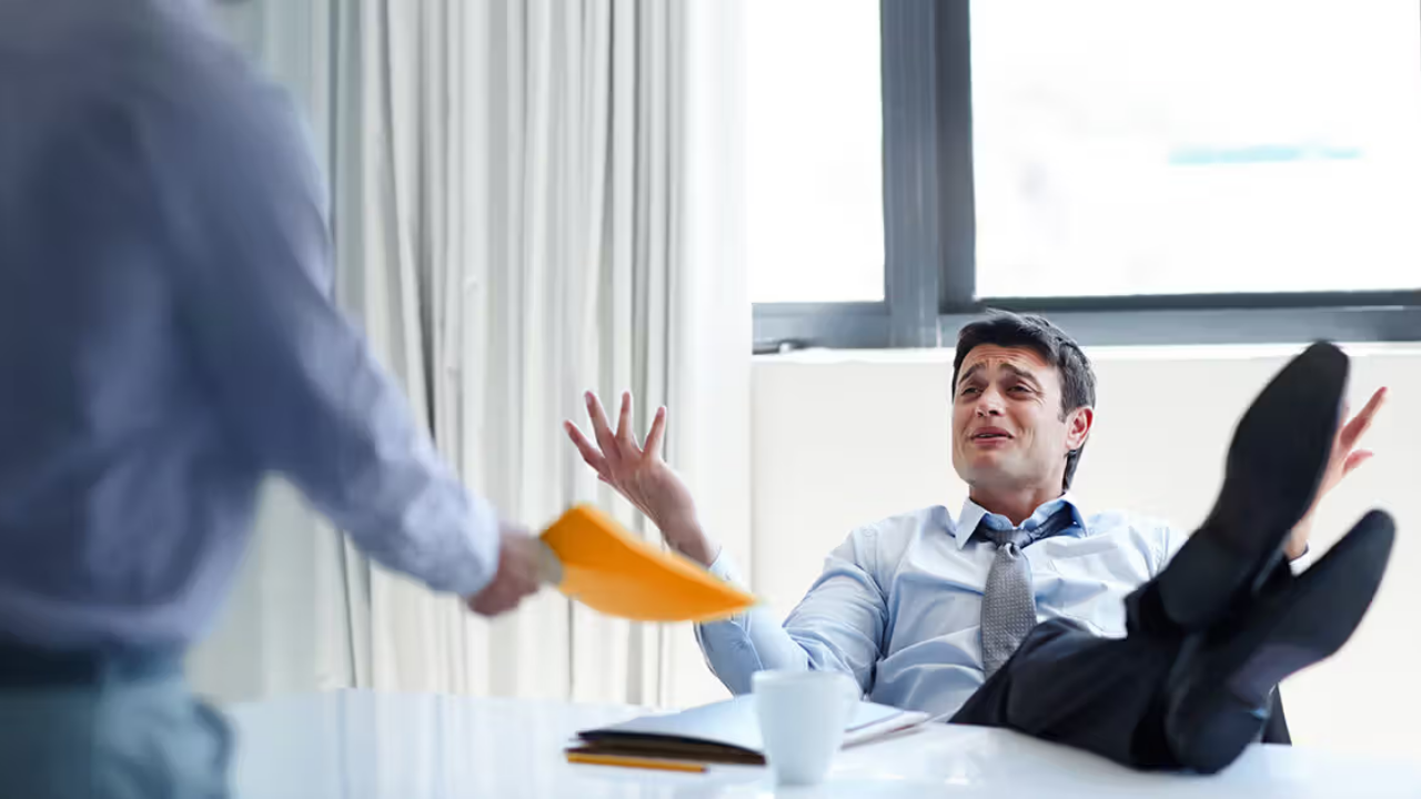 Narsist Bir Patronla Çalıştığınızı Gösteren 10 Bilimsel Gerçek (8)