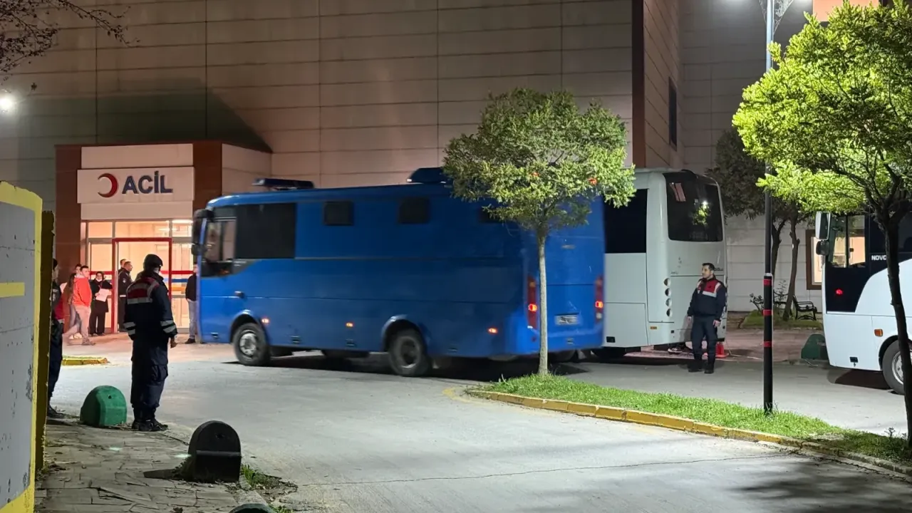 Sakarya'da Zehirlenen Mahkumların Sayısı 266’Ya Yükseldi Cezaevinde Sahra Hastanesi Kuruldu 2