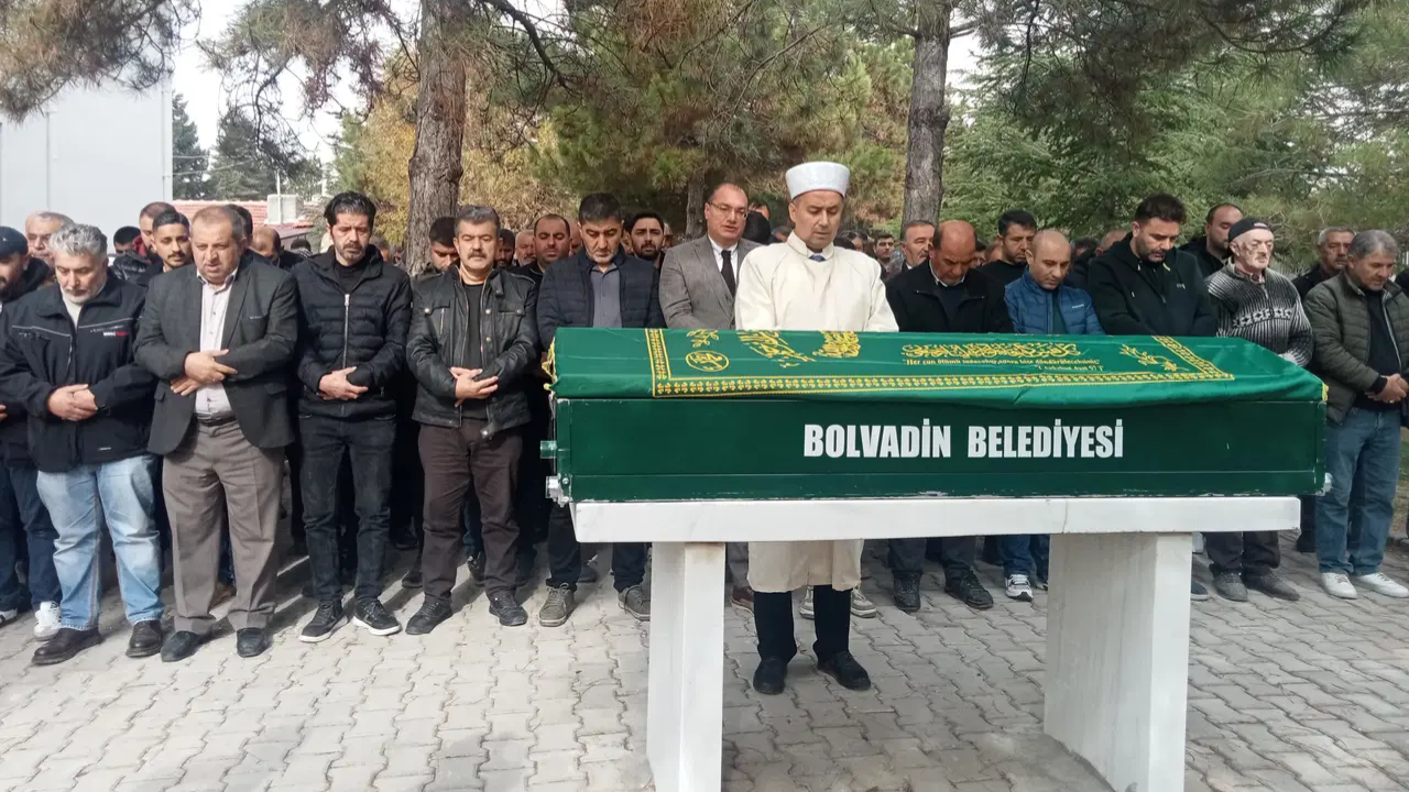 Servet Böcek, Eşi Ve Iki Çocuğunun Yanına Defnedildi (1)