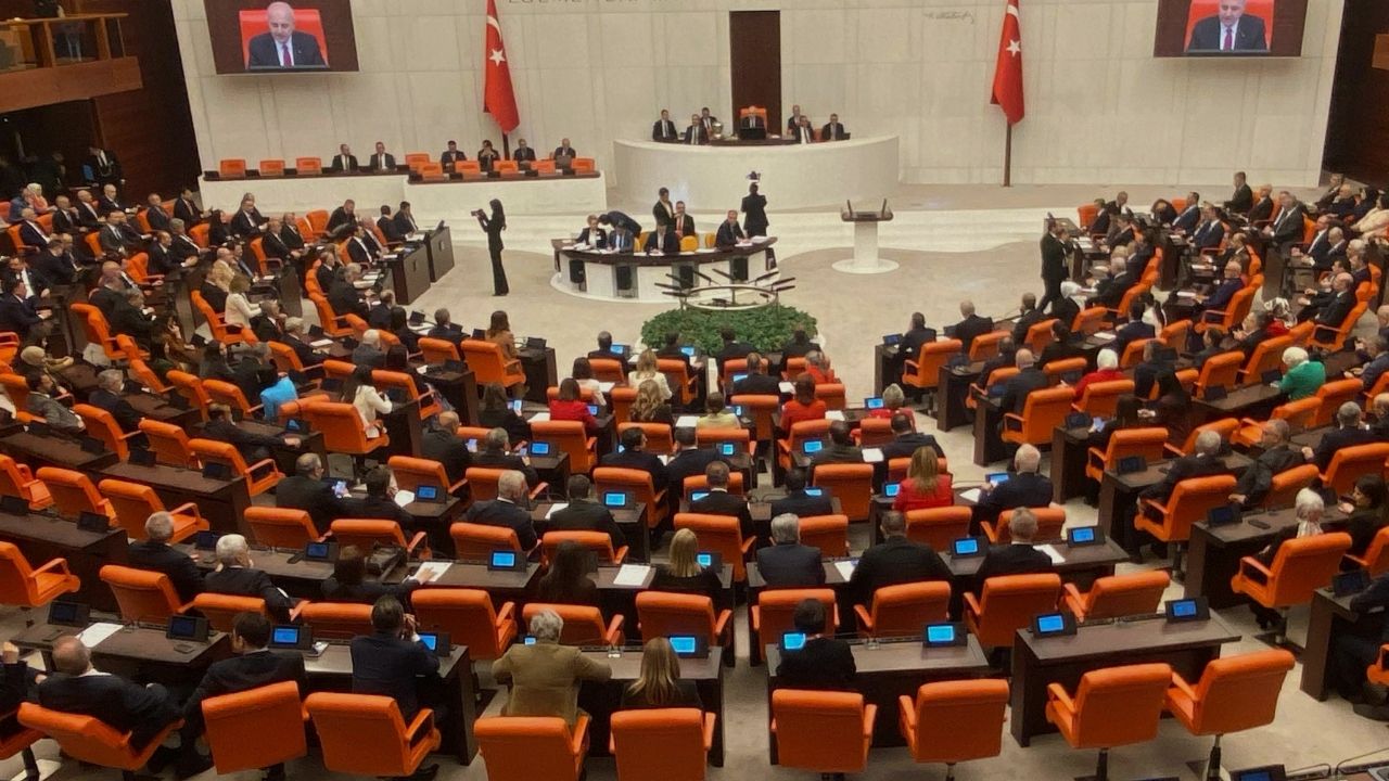 Tbmm Meclis (1)