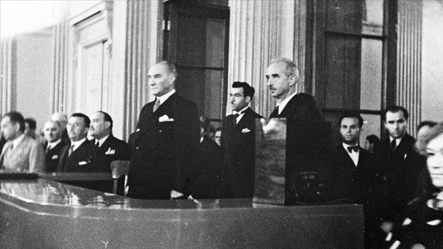 Ulu Önder Mustafa Kemal Atatürk’ün Ülkemize Kazandırdığı 13 Devrim 12