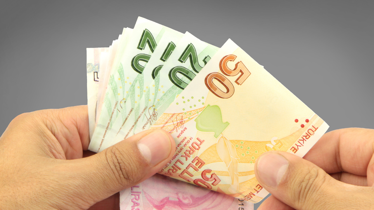 Yapay Zekaya Sorduk Türkiye'de Insanca Yaşamak Için Ne Kadar Maaş Gerekli