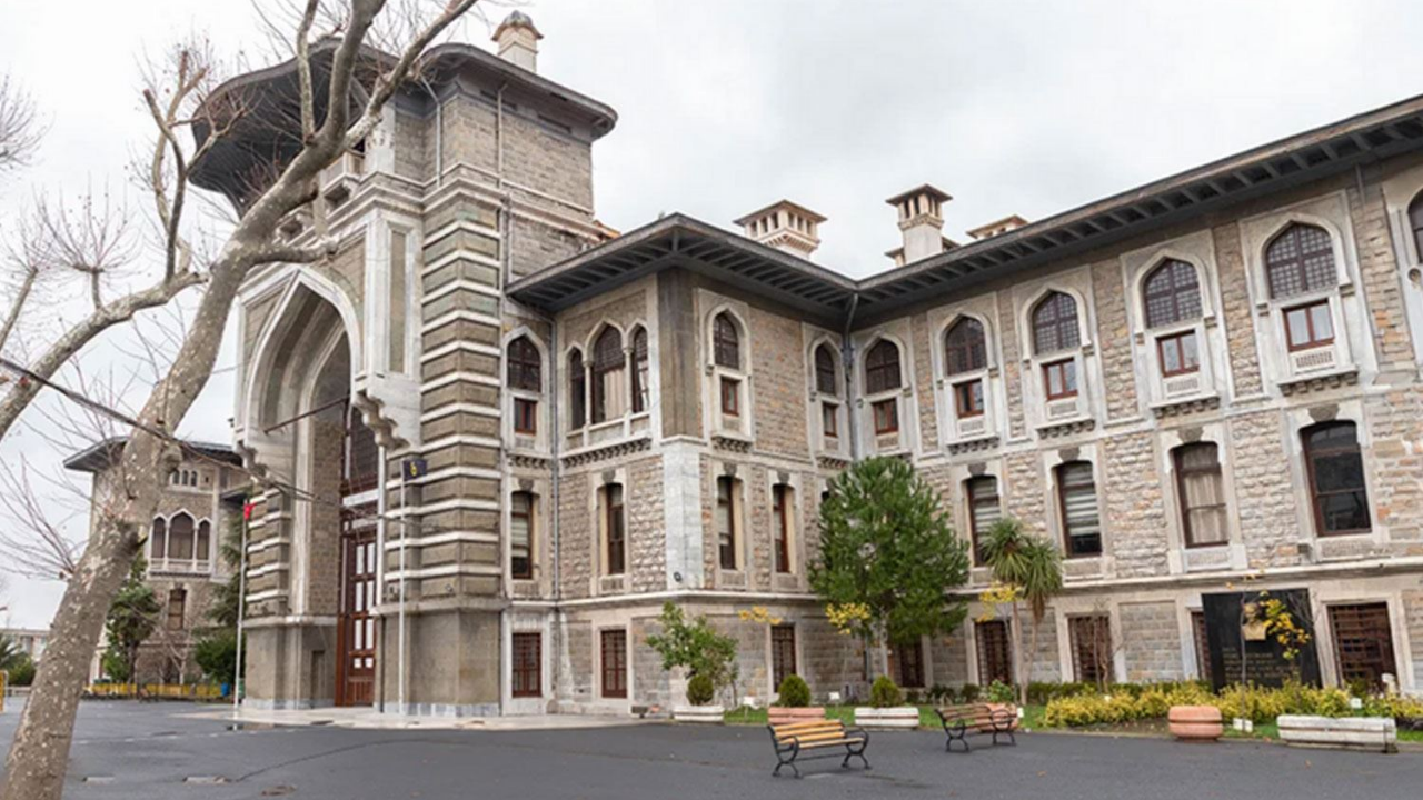 İstanbul Erkek Lisesi Mezunu Kadınlardan Taciz Listesi Mağduru Öğrencilere Destek Bildirisi