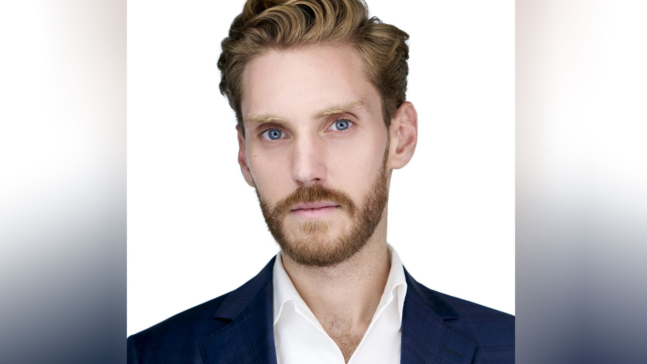 Middle East Eye Muhabirinden Yunanistan Kitabı