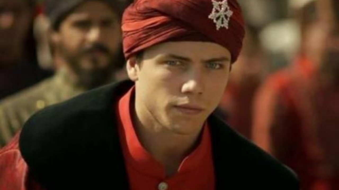 Muhteşem Yüzyıl Karakterlerinin Burçları (11)