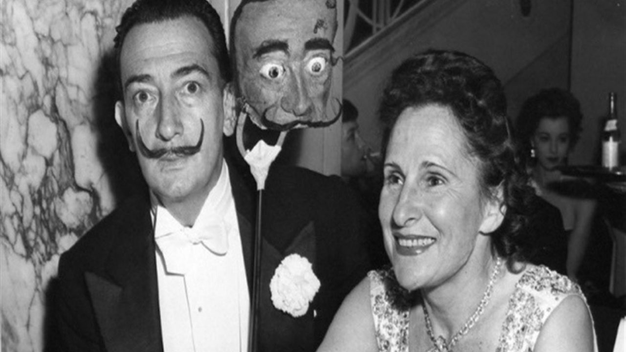 Salvador Dali Ve Gala'nın Evliliği 50 Yıl Boyunca Hiç Birlikte Olmamışlar (4)