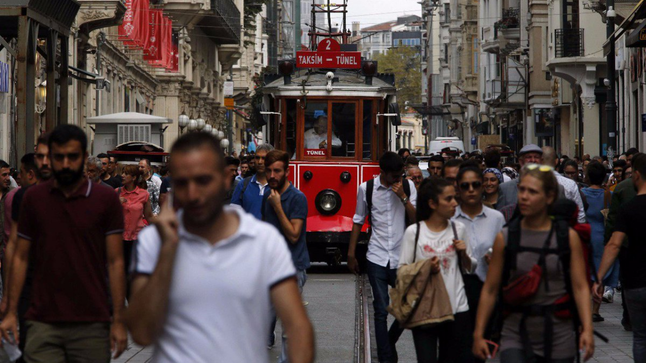 Türkiye, Insanlara En Az Güvenen Ülkeler Arasında (1)