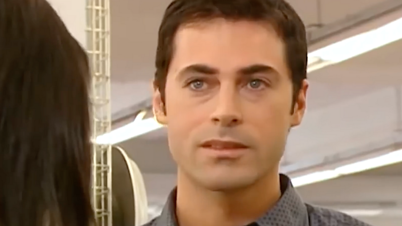 Yaprak Dökümü Karakterlerinin Burçları (12)