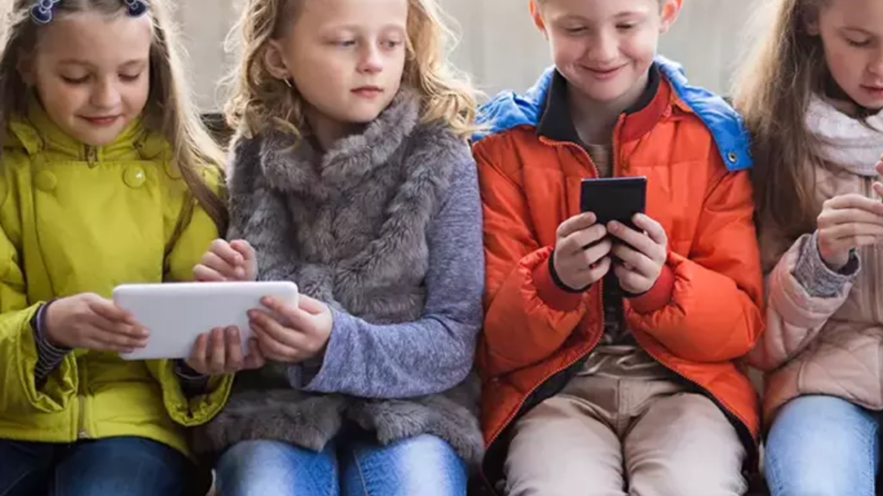 Çocuk Akıllı Telefon 2